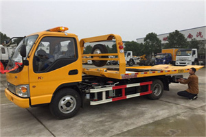 于洪哪里有拖车服务